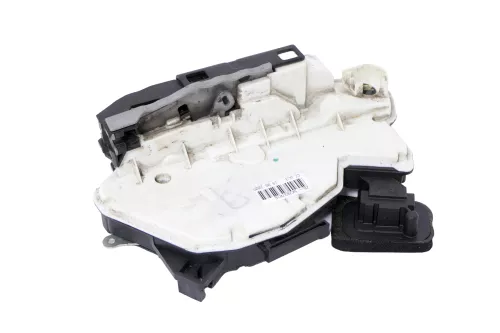 VW Golf 6 Polo 6R Stellmotor Tür Türschloß mit ZV vorne rechts 5K2837016B