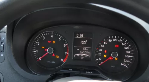 VW Polo 6R Tacho Tachometer Kombiinstrument 132.000km 6R0920860C Benziner (172397)