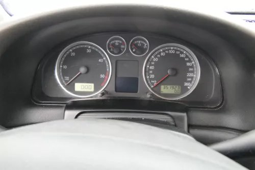 VW Passat 3BG Tacho Tachometer Kombiinstrument 351.000km 3B0920829A Diesel TDI