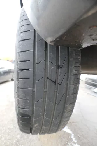 VW Polo 9N 6R Felgen Reifen 195/55 R15 85H Sommerreifen ca. 4-6mm (172664)