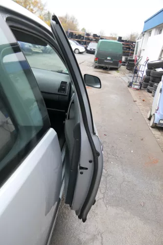 VW Polo 9N 9N3 Tür vorne rechts Beifahrertür 2/3-Türer silber LA7W ohneAnbauteil (172671)