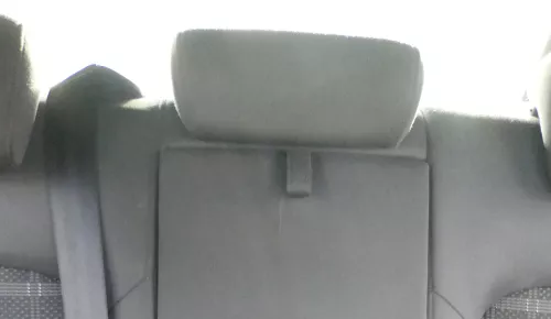 Audi A4 B8 8K Kopfstütze hinten in der Mitte schwarz soul Atrium schwarz (172756)