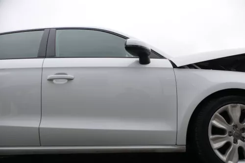 Audi A1 8X Tür Türblatt vorne rechts Beifahrertür Rahmen weiß LS9R 4/5-Türer