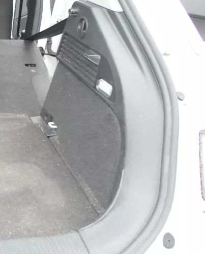 Audi A1 8X Abdeckung Verkleidung Kofferraum hinten rechts Seite 4/5-Türer