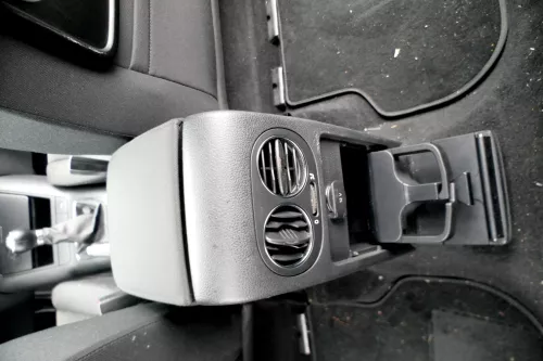 Golf Plus 5M Mittelarmlehne Armlehne Lehne Mitte Original verschiebbar schwarz (173192)