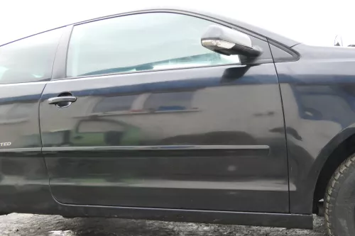 Polo 9N 9N3 Tür vorne rechts Beifahrertür 2/3-Türer schwarz LC9Z ohneAnbauteile