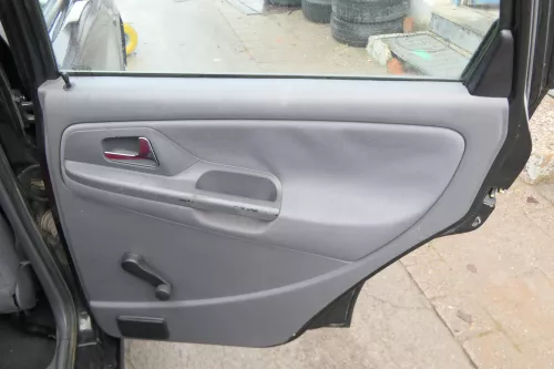 1x Seat Ibiza 6K Türverkleidung Verkleidung Tür hinten rechts 4/5-Tür Facelift (173267)