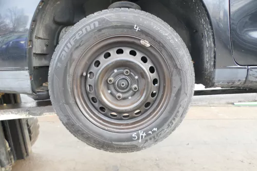 4x VW Golf 3 Vento 175/70 R13 82T Sommerreifen Reifen 5,5jx13H2 ET38 ca. 4-5mm (173280)