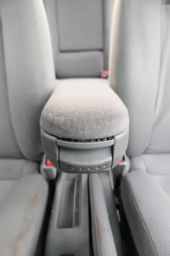 VW Golf 4 Bora Mittelarmlehne Armlehne original mitte grau (173304)