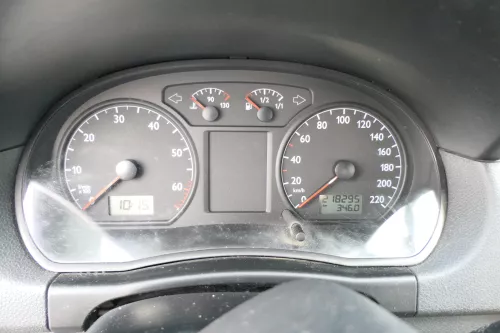 VW Polo 9N Tacho Tachometer Kombiinstrument 218.000km 6Q0920800P 1,2 47kw 40kw
