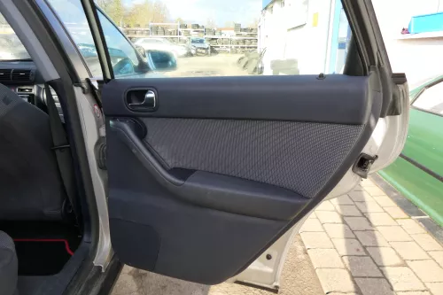 1x A3 8L Türverkleidung Verkleidung Tür hinten rechts 4/5-Türer maritimblau blau