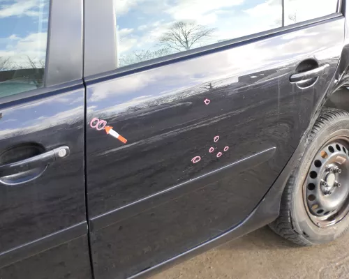 GEKNICKT Golf 5 V 1K Tür nur das Türblatt hinten links 4/5-Türer schwarz LC9Z