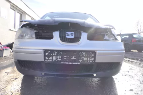 Seat Arosa 6H Stoßstange Frontstoßstange vorne grau silber LS7N Facelift + Grill