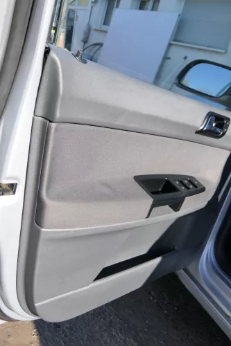 1x VW Polo 9N 9N3 Türverkleidung Verkleidung Tür vorne links  4/5-Türer dunkel (173987)