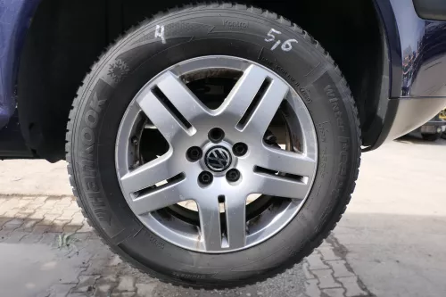 4x Golf 4 Bora Alufelgen Felgen 195/65 R15 Winterreifen Reifen 1J0601025Q 5-6mm (174413)