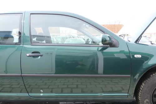 VW Golf 4 Tür vorne rechts Beifahrertür 2/3-Türer grün LC6M ohneAnbauteile
