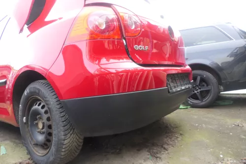 VW Golf 5 1K Limousine Stoßstange hinten Heckstoßstange rot LY3D