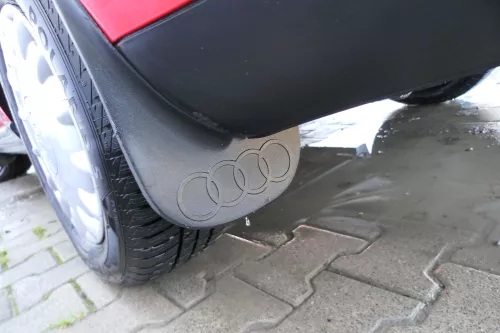 Audi A4 B5 Limousine Stoßstange hinten Heckstoßstange LY3H rot  biscaBj99 (174787)