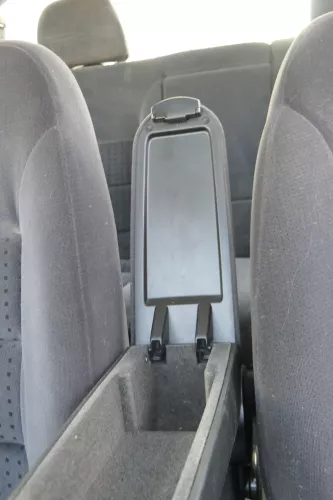 VW Golf 4 Bora Mittelarmlehne Armlehne original mitte komplett Velour (174830)