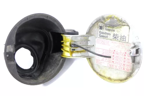 Audi A2 8Z Tankdeckel Klappe Tankklappe Deckel Tank silber LY7W (174895)