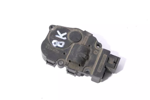 Audi A4 8K Touareg Stellmotor Heizung Luft Behr k9749005 EFB330 410475520