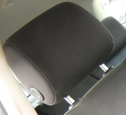 Audi A3 8P Kopfstütze vorne vorn rechts - soul schwarz- verstellbar 8P0881902BC