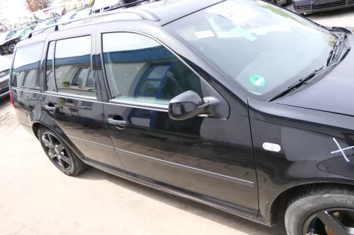 Golf 4 Bora Tür vorne rechts Beifahrertür 4/5-Türer Kombi Variant schwarz L041 (175128)