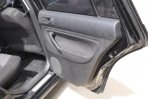 1x VW Golf 4 1J Kombi Türverkleidung Verkleidung Tür hinten rechts schwarz (175139)