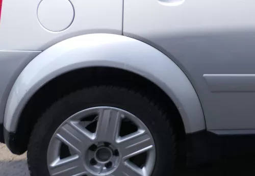 A2 8Z Kotflügel Abdeckung Verbreiterung Radabdeckun hinten rechts silber LY7W (175269)