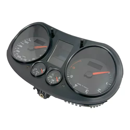 Audi A2 8Z Tacho Tachometer Kombiinstrument 140.000km 8Z0920900A Benziner 1.4 (175285)