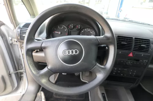 Audi A4 B5 A6 4B A8 Lenkrad 8Z0419091BE ohne Airbag schwarz