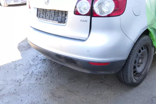 Golf 5 5M1 Plus Stoßstange hinten Heckstoßstange Stoßfänger silber LA7W PDC (175410)