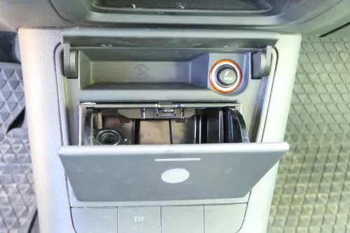 VW Golf Plus 5M Aschenbecher Zigarettenanzünder vorne 5M1857961C anthrazit