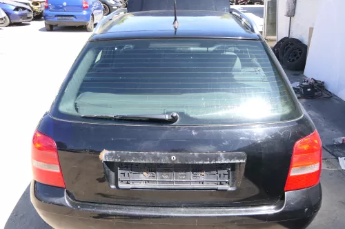 Audi A4 B5 Avant Facelift Heckklappe Klappe hinten schwarz LY9B Facelfit Scheibe