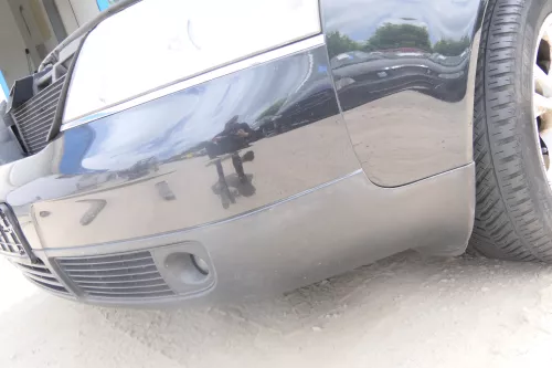 Audi A6 4B Frontstoßstange Stoßstange vorn vorne Stoßfänger schwarz LN4J (175620)