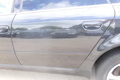 Audi A6 4B C5 Tür Türblatt hinten links nur Türblatt schwarz LN4J (175624)