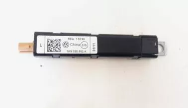 Golf 6 5K Antenne 1K9035552K original Verstärker Antennenverstärker links