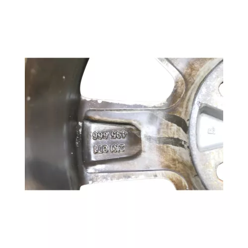 1x VW Caddy 2K Alufelge Felge 2K1071495 666 KBA 46109 6,5x15H2 ET50 5x112    HL (175700)