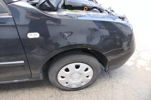 VW Lupo Kotflügel vorne rechts schwarz L041