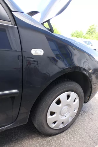 VW Lupo Kotflügel vorne rechts schwarz L041 (175818)