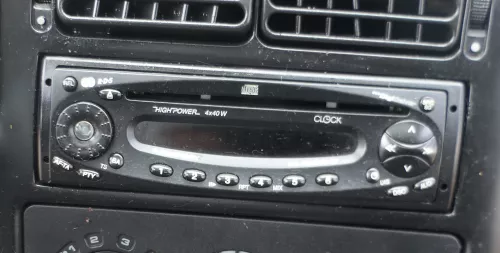 VW Golf 4 Bora T5 T4 Radio CD Player Highpower 4x40WCLOCK