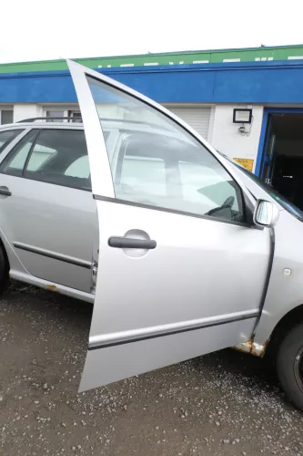 Skoda Fabia 6Y Kombi Limousine Tür vorne rechts Beifahrertür grau silber LF7T (176043)