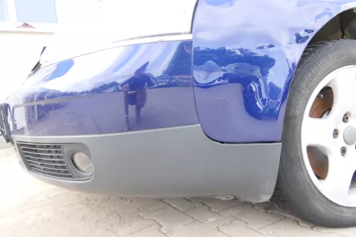 Audi A6 4B Frontstoßstange Stoßstange vorn vorne Stoßfänger blau LZ5K (176049)
