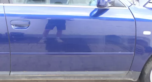 Audi A6 4B C5 Tür nur Türblatt vorne rechts Beifahrertür blau LZ5K