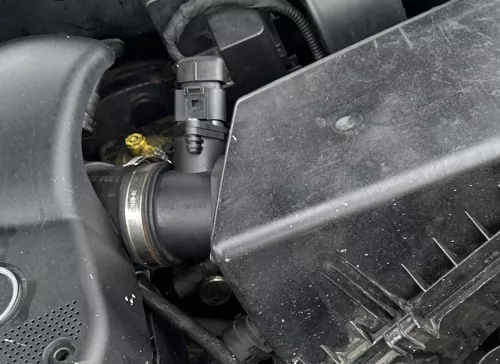 VW Golf 4 Bora A3 1,8 ARZ APP Luftmengenmesser Luftmassenmesser 06A906461C AQA A