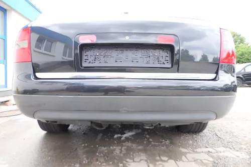 Audi A6 4B Kombi Avant Stoßstange hinten Heckstoßstange schwarz LZ9U