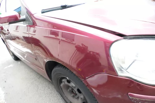 VW Polo 9N3 Kotflügel vorne rechts rot braun LC3R (176349)