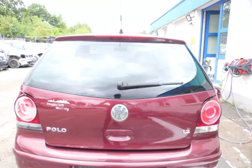 VW Polo 9N Fun Heckklappe Kofferraumklappe Klappe hinten Scheibe rot LC3R