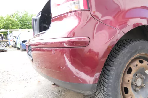 VW Polo 9N 9N3 Stoßstange Heckstoßstange hinten rot LC3R Einparkhilfe PDC (176359)