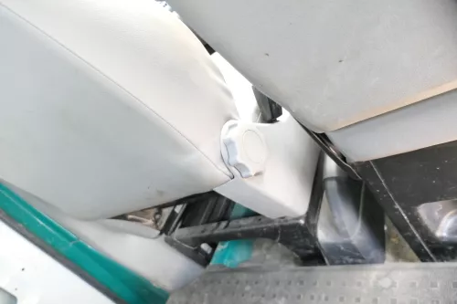 VW T5 Sitz vorne links Fahrersitz grau - ohne Kopfstütze (176415)